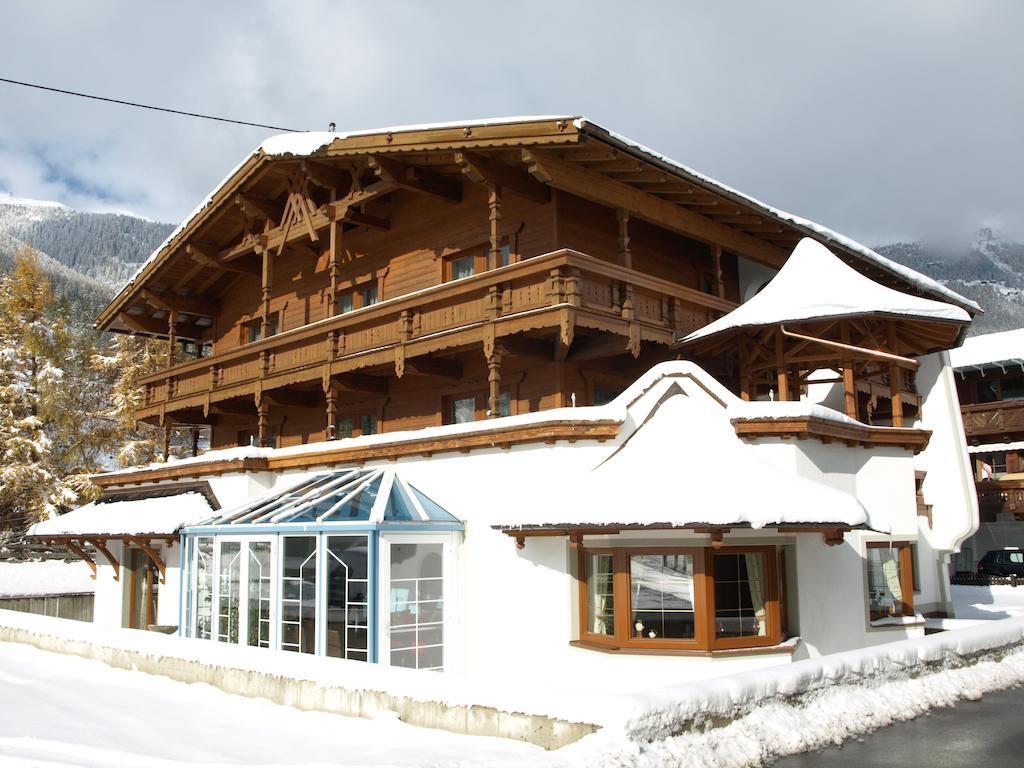 Haus Karin Hotel Solden Exterior photo
